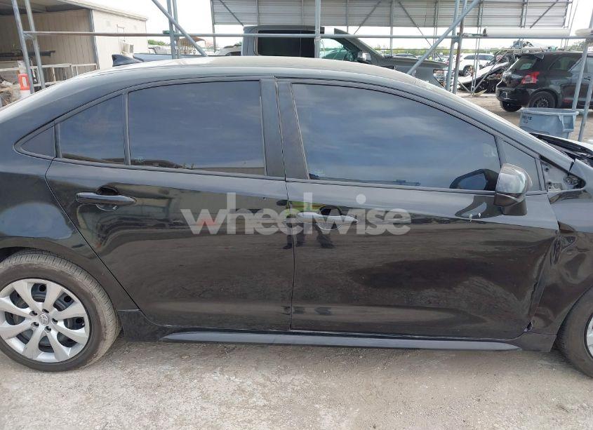 Photo 13 of 2020 Toyota Corolla LE (VIN 5YFEPRAE7LP029862)