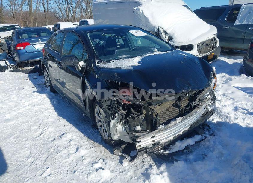2020 Toyota Corolla LE (VIN 5YFEPRAE7LP063509) main photo