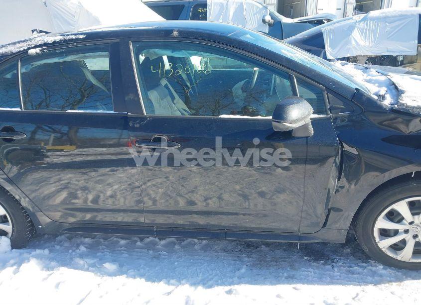 Photo 13 of 2020 Toyota Corolla LE (VIN 5YFEPRAE7LP063509)