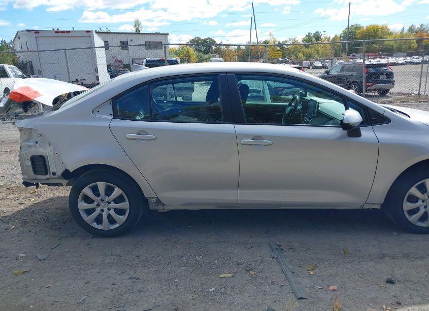 Photo 14 of 2020 Toyota Corolla LE (VIN 5YFEPRAE7LP065079)