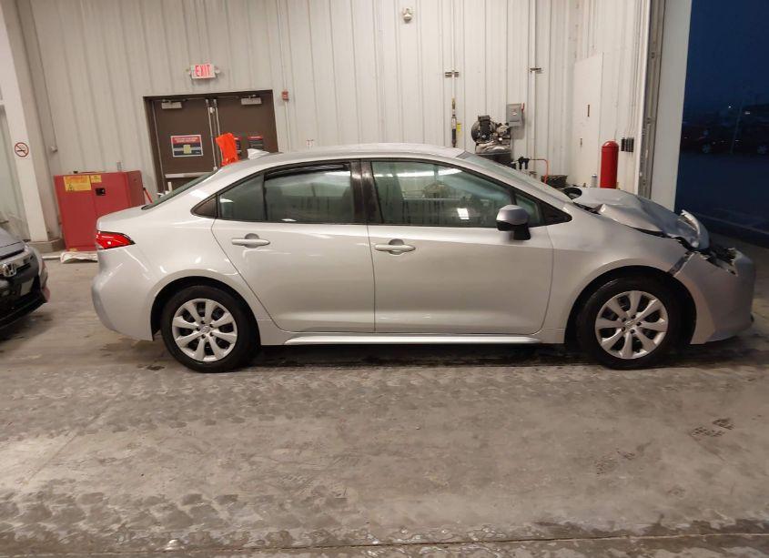 Photo 13 of 2020 Toyota Corolla LE (VIN 5YFEPRAE7LP069018)