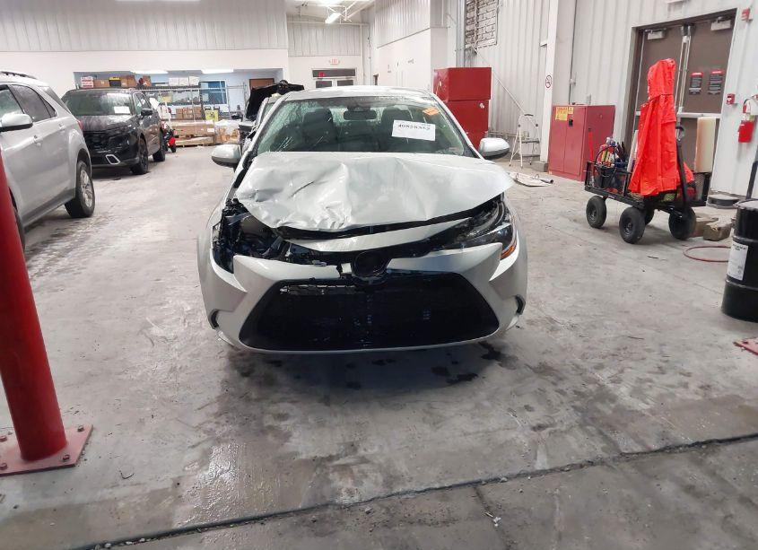 Photo 6 of 2020 Toyota Corolla LE (VIN 5YFEPRAE7LP069018)