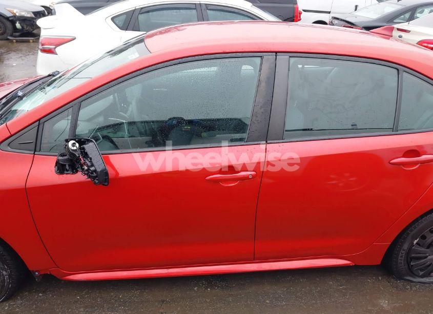 Photo 14 of 2020 Toyota Corolla LE (VIN 5YFEPRAE7LP072467)