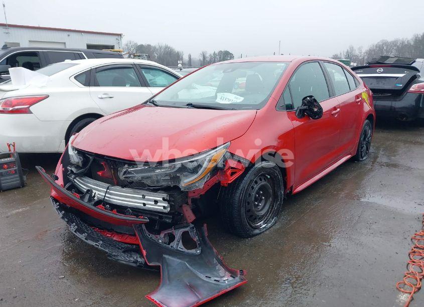 Photo 2 of 2020 Toyota Corolla LE (VIN 5YFEPRAE7LP072467)