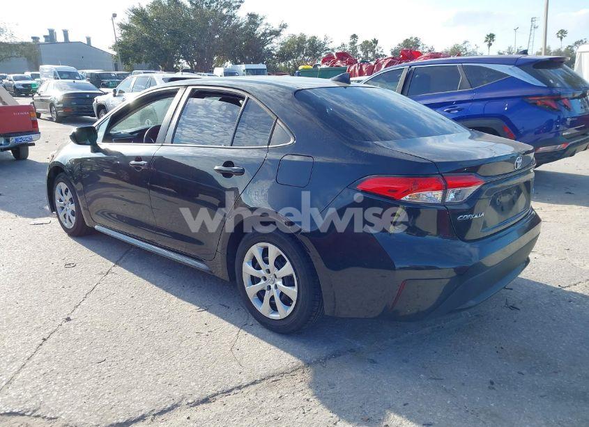 Photo 3 of 2020 Toyota Corolla LE (VIN 5YFEPRAE7LP083758)