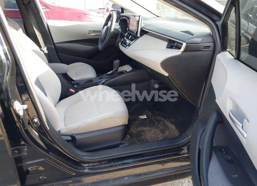 Photo 5 of 2020 Toyota Corolla LE (VIN 5YFEPRAE7LP083758)