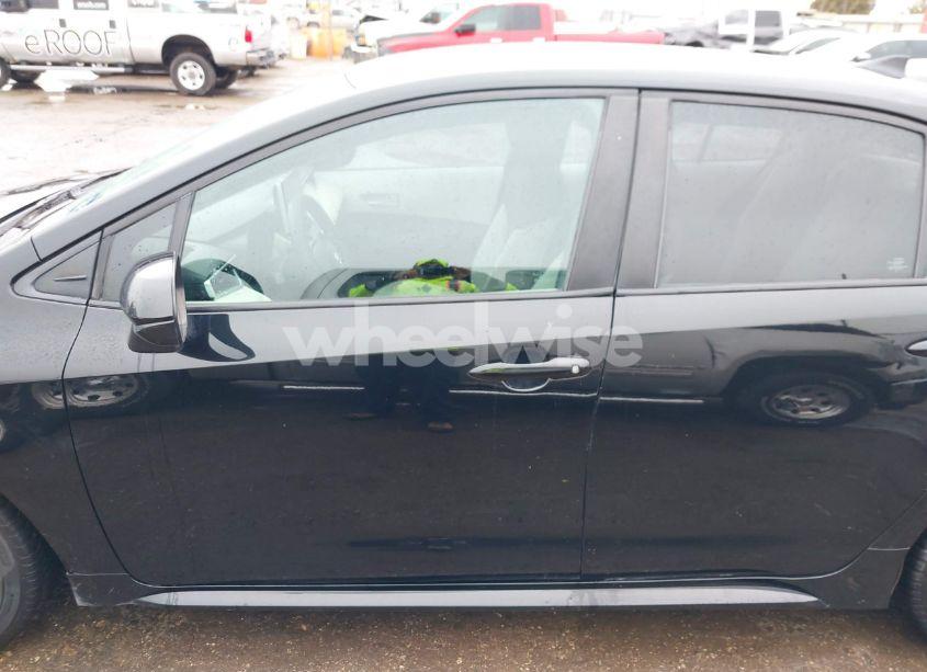 Photo 14 of 2020 Toyota Corolla LE (VIN 5YFEPRAE7LP084229)