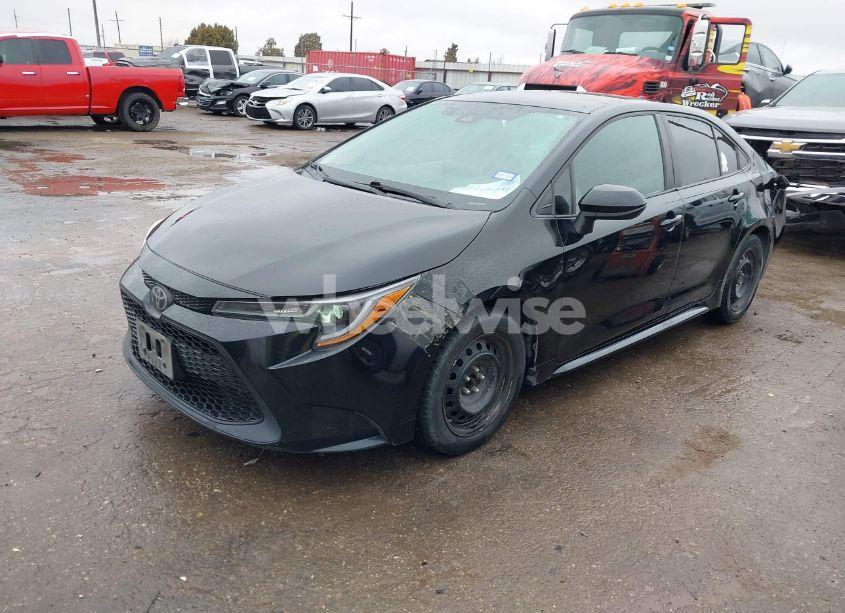 Photo 2 of 2020 Toyota Corolla LE (VIN 5YFEPRAE7LP084229)