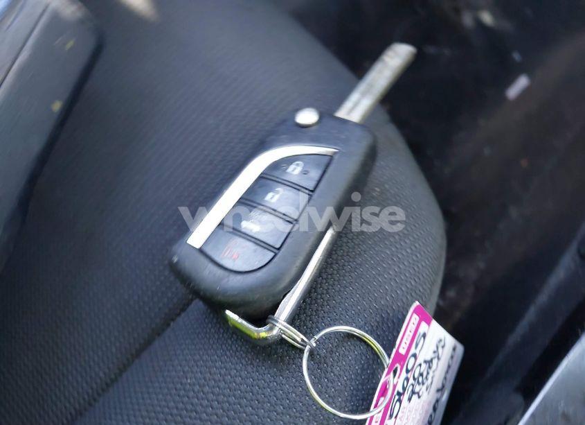 Photo 11 of 2020 Toyota Corolla LE (VIN 5YFEPRAE7LP086658)