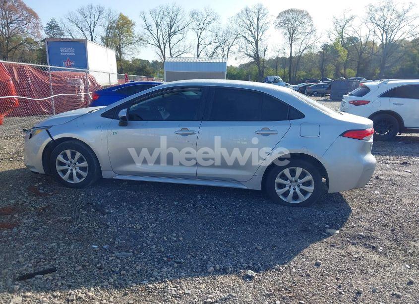 Photo 14 of 2020 Toyota Corolla LE (VIN 5YFEPRAE7LP086658)