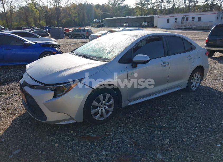 Photo 2 of 2020 Toyota Corolla LE (VIN 5YFEPRAE7LP086658)
