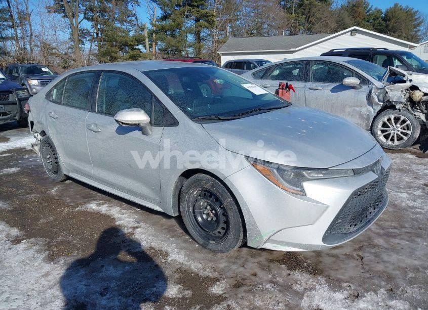 2020 Toyota Corolla LE (VIN 5YFEPRAE7LP120307) main photo