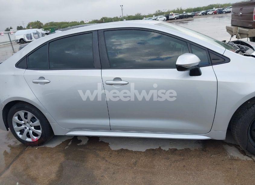 Photo 14 of 2020 Toyota Corolla LE (VIN 5YFEPRAE7LP125491)