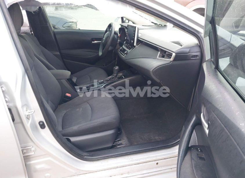 Photo 5 of 2020 Toyota Corolla LE (VIN 5YFEPRAE7LP125491)