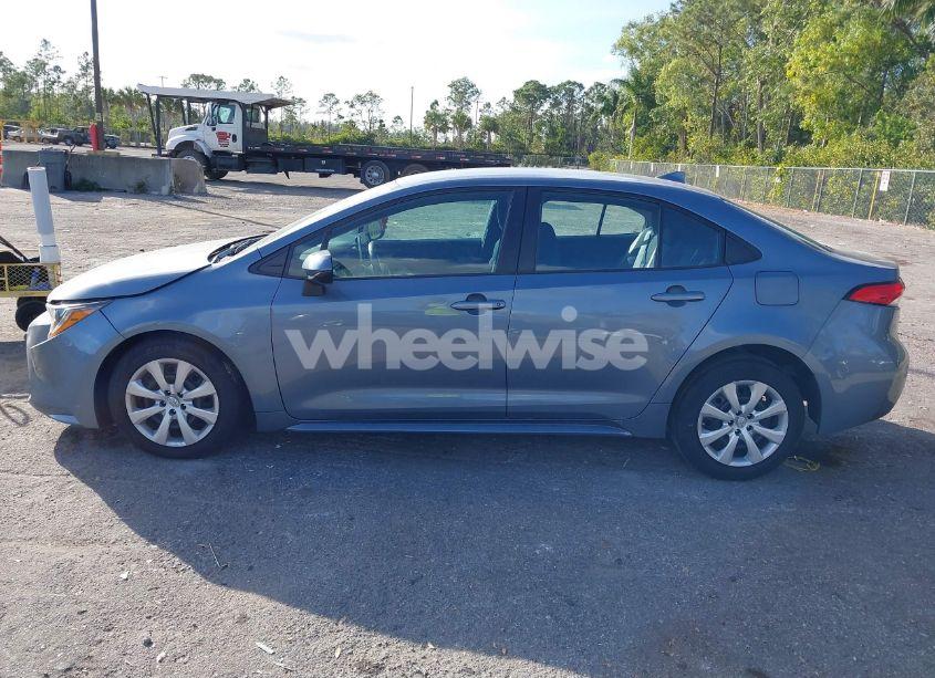 Photo 14 of 2020 Toyota Corolla LE (VIN 5YFEPRAE7LP139973)