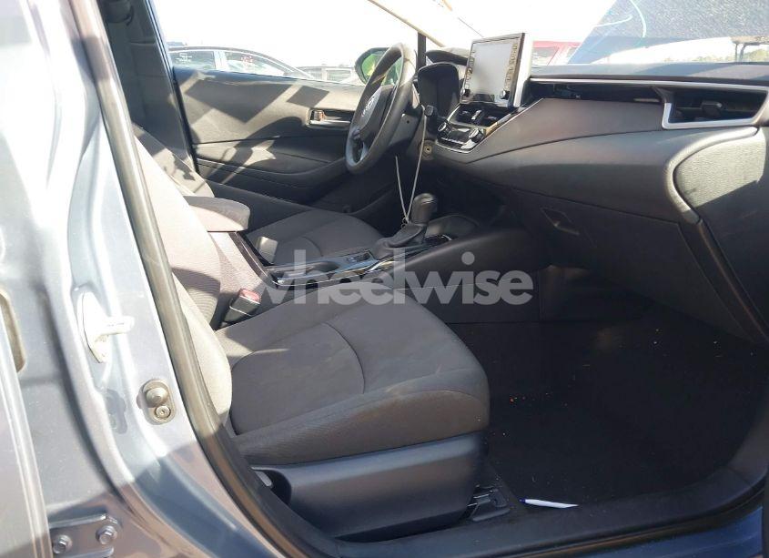 Photo 5 of 2020 Toyota Corolla LE (VIN 5YFEPRAE7LP139973)