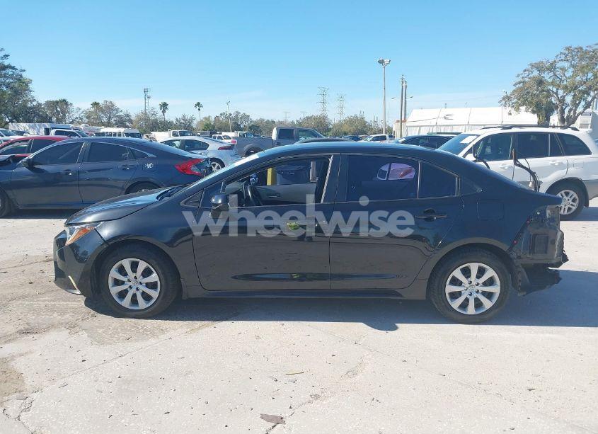 Photo 14 of 2020 Toyota Corolla LE (VIN 5YFEPRAE8LP030681)
