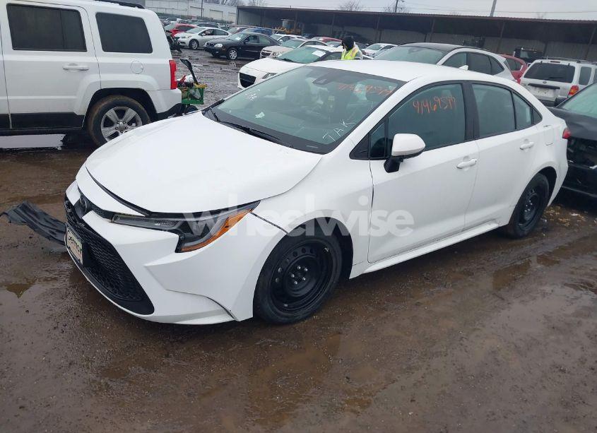 Photo 2 of 2020 Toyota Corolla LE (VIN 5YFEPRAE8LP063325)