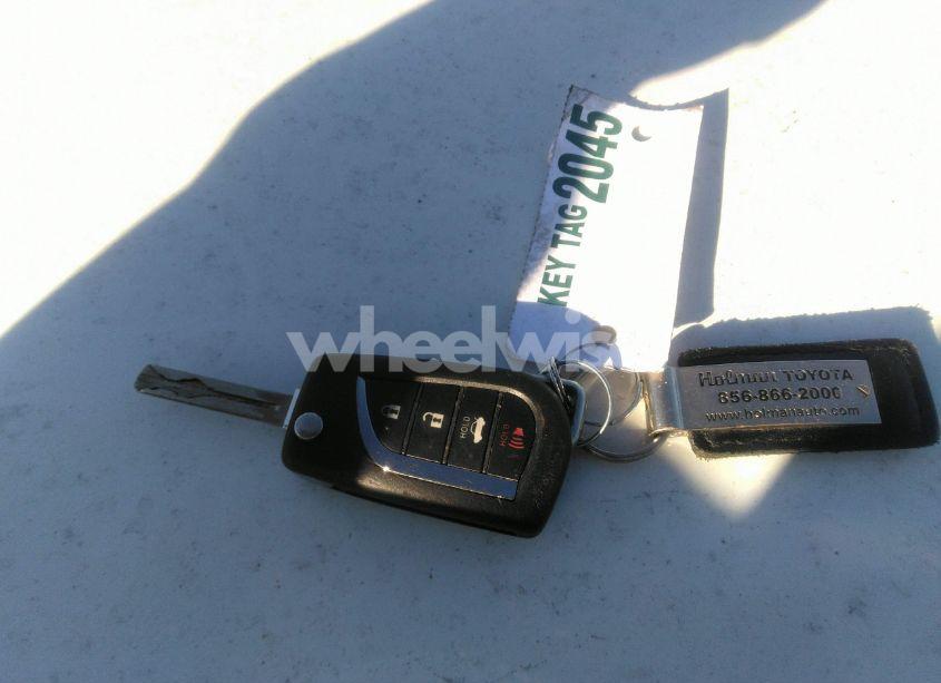 Photo 11 of 2020 Toyota Corolla LE (VIN 5YFEPRAE8LP077712)