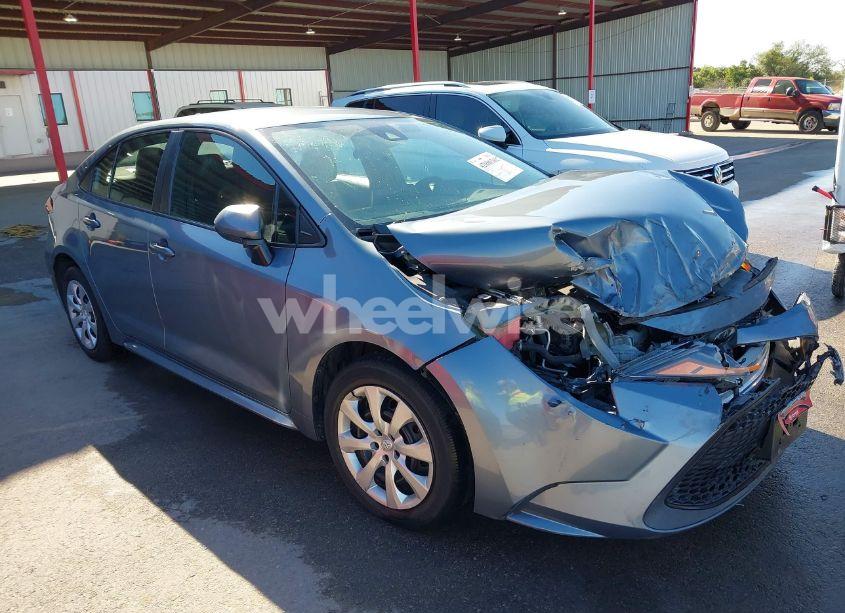 2020 Toyota Corolla LE (VIN 5YFEPRAE8LP077791) main photo