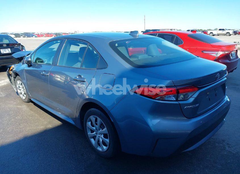 Photo 3 of 2020 Toyota Corolla LE (VIN 5YFEPRAE8LP077791)