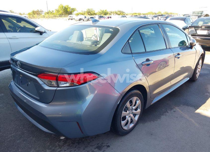 Photo 4 of 2020 Toyota Corolla LE (VIN 5YFEPRAE8LP077791)