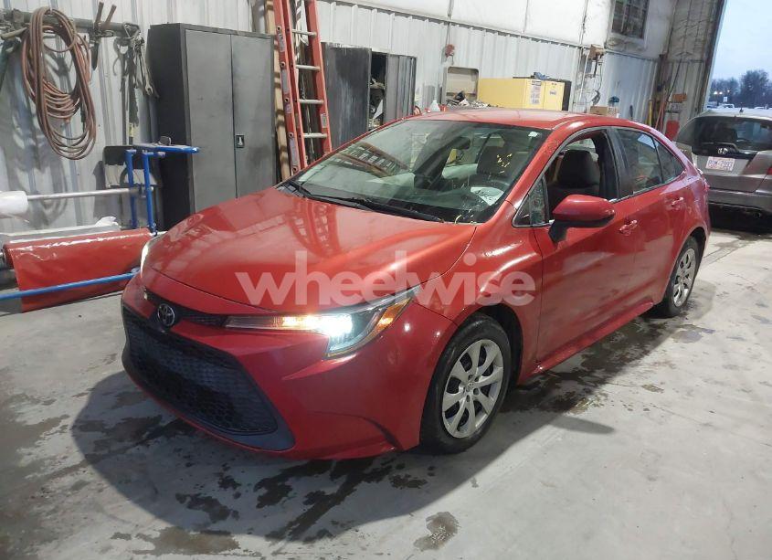Photo 2 of 2020 Toyota Corolla LE (VIN 5YFEPRAE8LP078214)