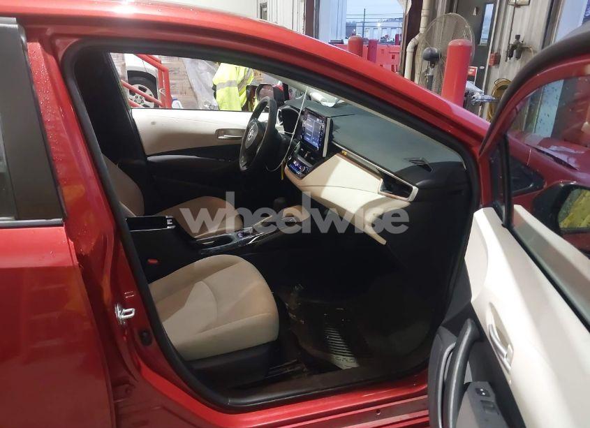 Photo 5 of 2020 Toyota Corolla LE (VIN 5YFEPRAE8LP078214)