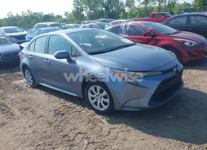 2020 Toyota Corolla LE (VIN 5YFEPRAE8LP083431) main photo