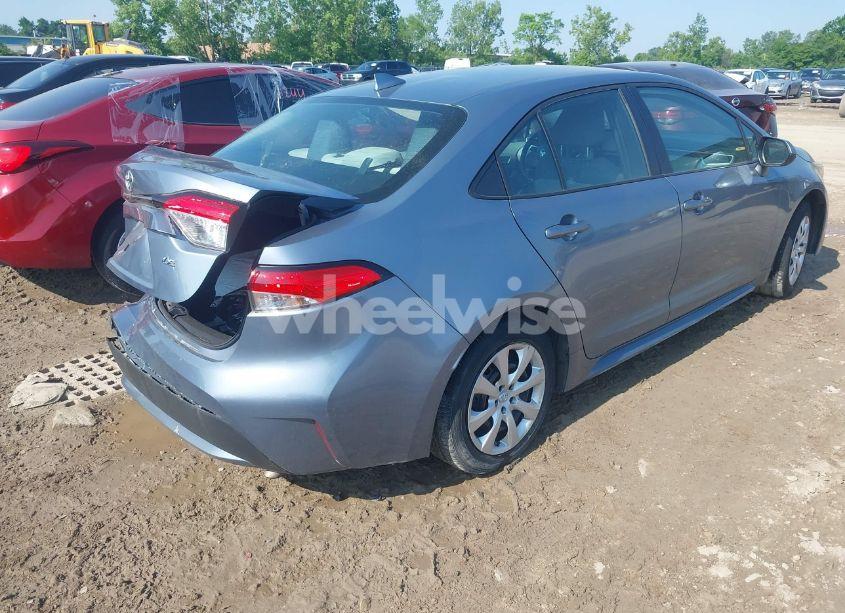 Photo 4 of 2020 Toyota Corolla LE (VIN 5YFEPRAE8LP083431)