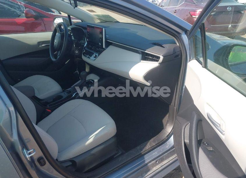 Photo 5 of 2020 Toyota Corolla LE (VIN 5YFEPRAE8LP083431)