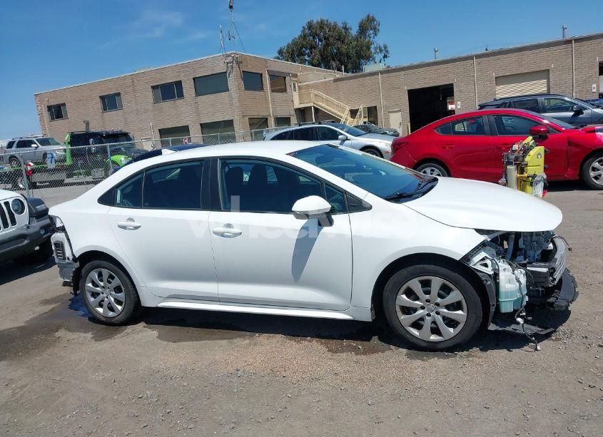 Photo 14 of 2020 Toyota Corolla LE (VIN 5YFEPRAE8LP095952)