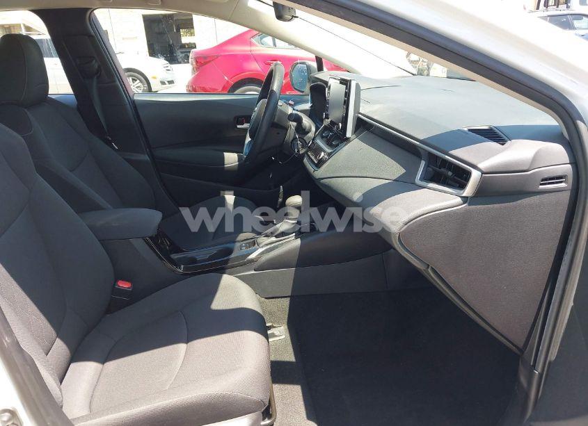 Photo 5 of 2020 Toyota Corolla LE (VIN 5YFEPRAE8LP095952)