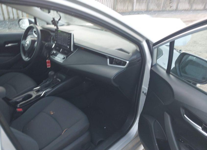 Photo 5 of 2020 Toyota Corolla LE (VIN 5YFEPRAE8LP100096)