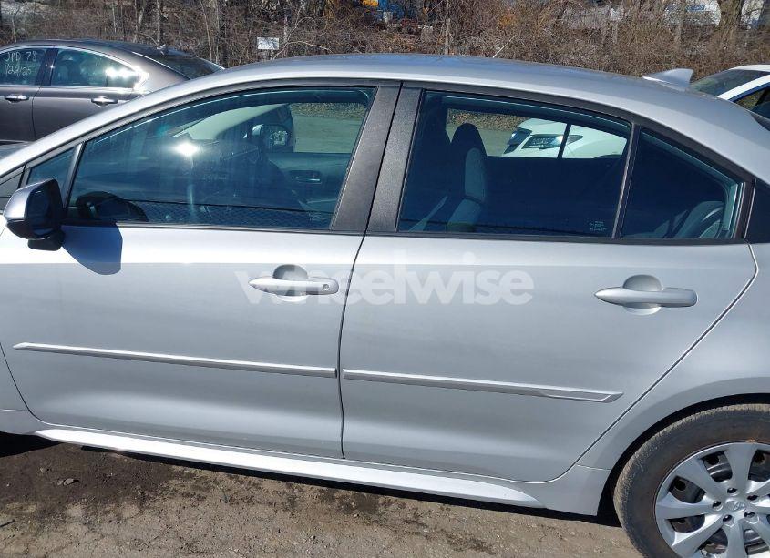 Photo 14 of 2020 Toyota Corolla LE (VIN 5YFEPRAE8LP124558)