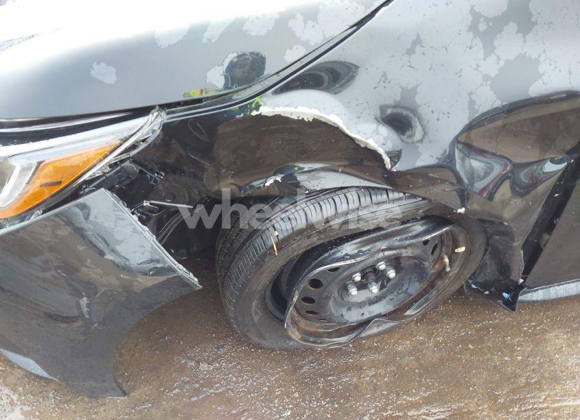 Photo 6 of 2020 Toyota Corolla LE (VIN 5YFEPRAE8LP129663)