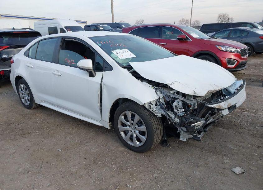 2020 Toyota Corolla LE (VIN 5YFEPRAE9LP006647) main photo