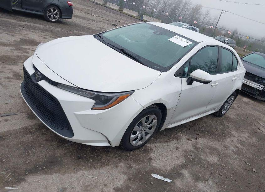 Photo 2 of 2020 Toyota Corolla LE (VIN 5YFEPRAE9LP030611)