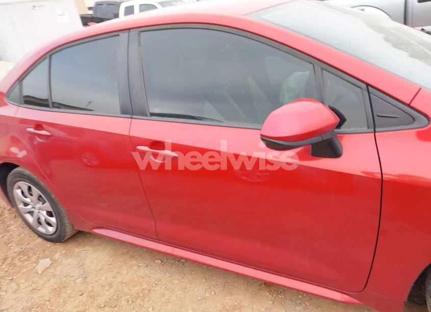 Photo 13 of 2020 Toyota Corolla LE (VIN 5YFEPRAE9LP066833)