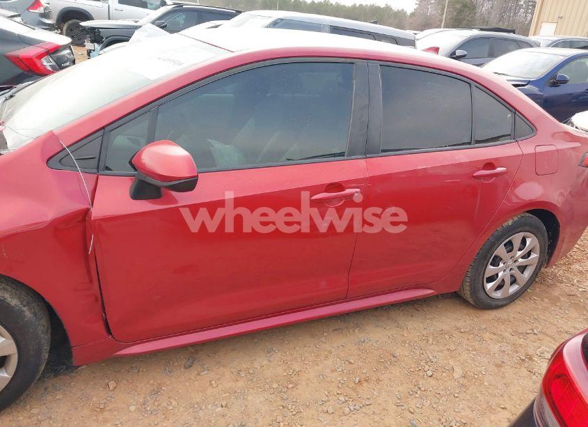 Photo 14 of 2020 Toyota Corolla LE (VIN 5YFEPRAE9LP066833)