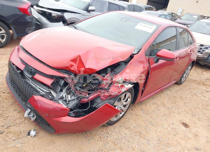 Photo 2 of 2020 Toyota Corolla LE (VIN 5YFEPRAE9LP066833)