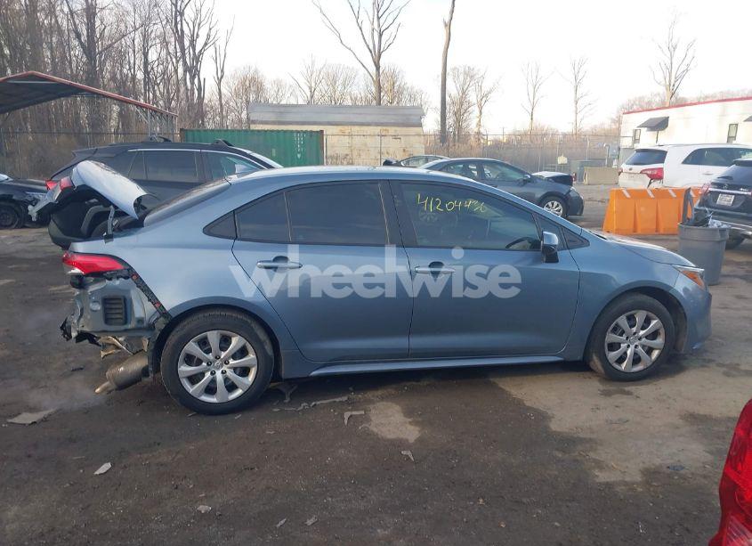 Photo 13 of 2020 Toyota Corolla LE (VIN 5YFEPRAE9LP076424)