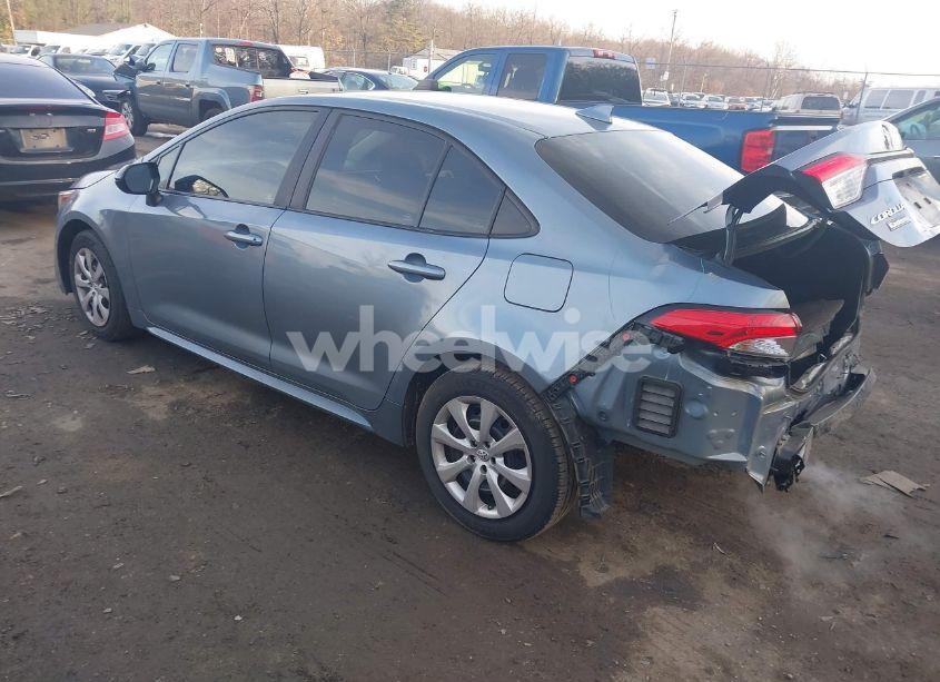 Photo 3 of 2020 Toyota Corolla LE (VIN 5YFEPRAE9LP076424)