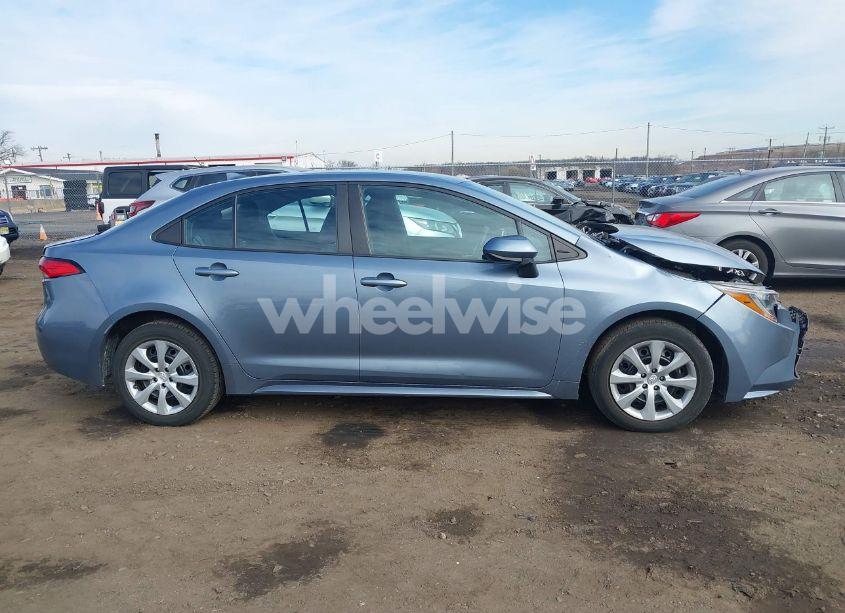 Photo 13 of 2020 Toyota Corolla LE (VIN 5YFEPRAE9LP079808)