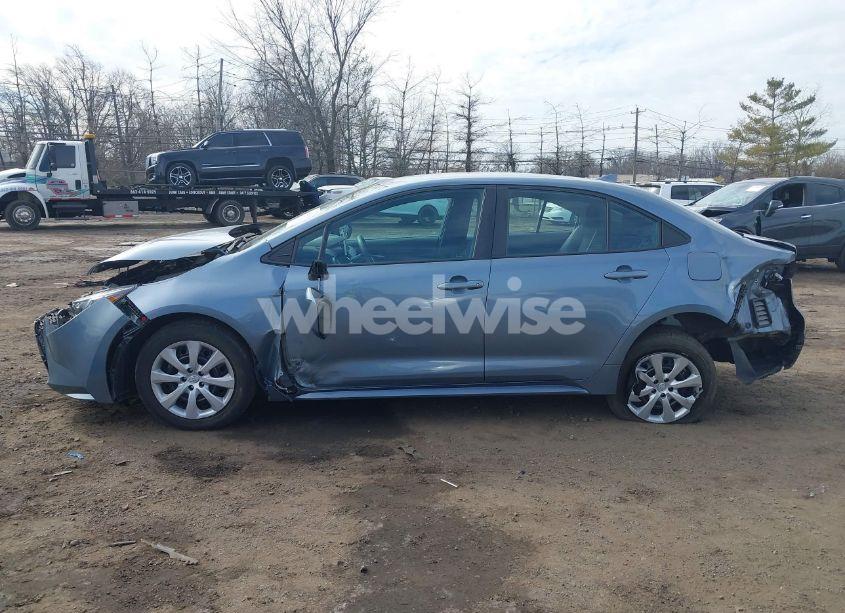 Photo 14 of 2020 Toyota Corolla LE (VIN 5YFEPRAE9LP079808)