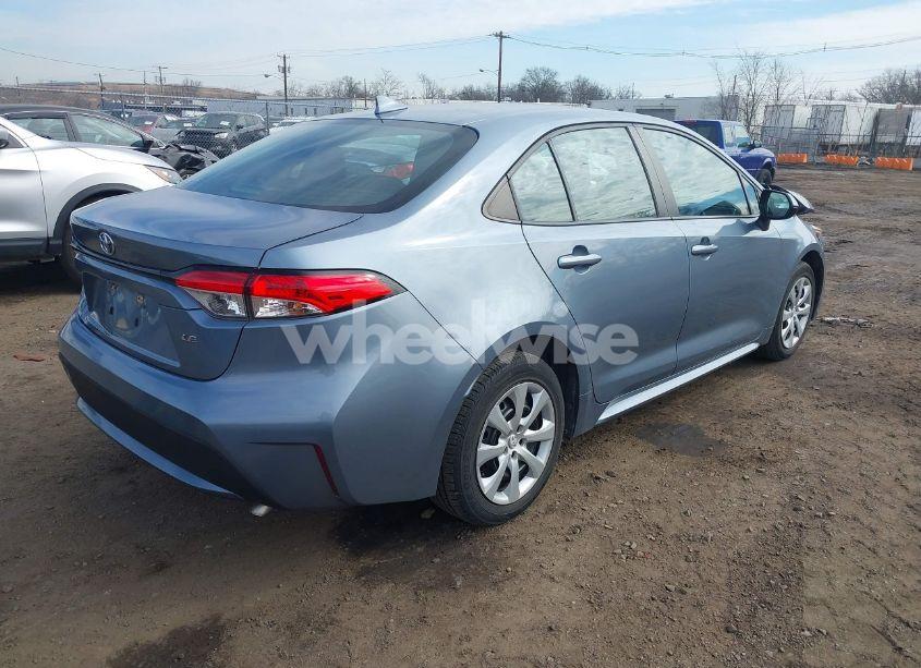 Photo 4 of 2020 Toyota Corolla LE (VIN 5YFEPRAE9LP079808)