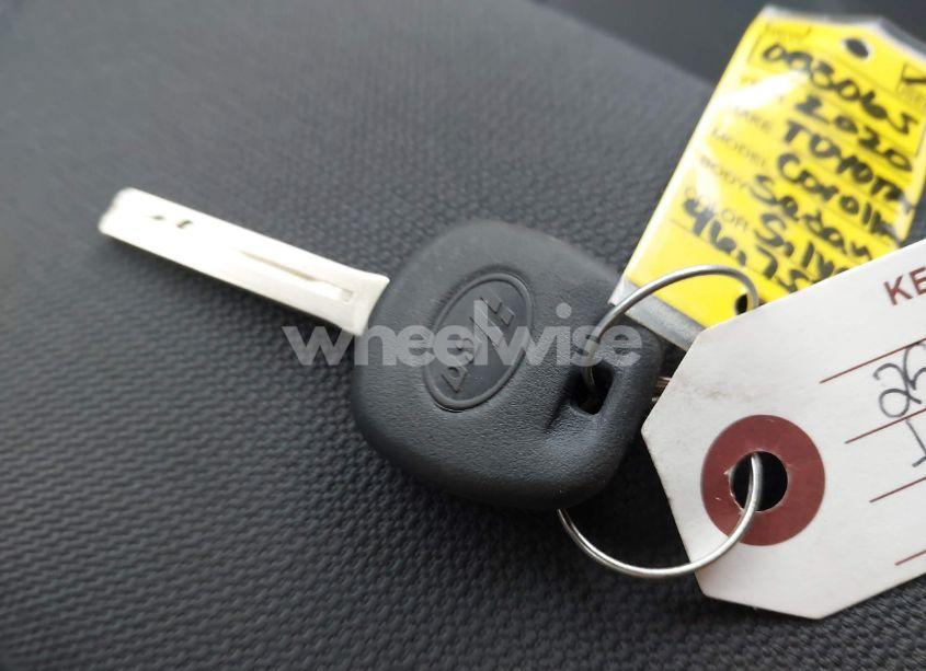 Photo 11 of 2020 Toyota Corolla LE (VIN 5YFEPRAE9LP083065)