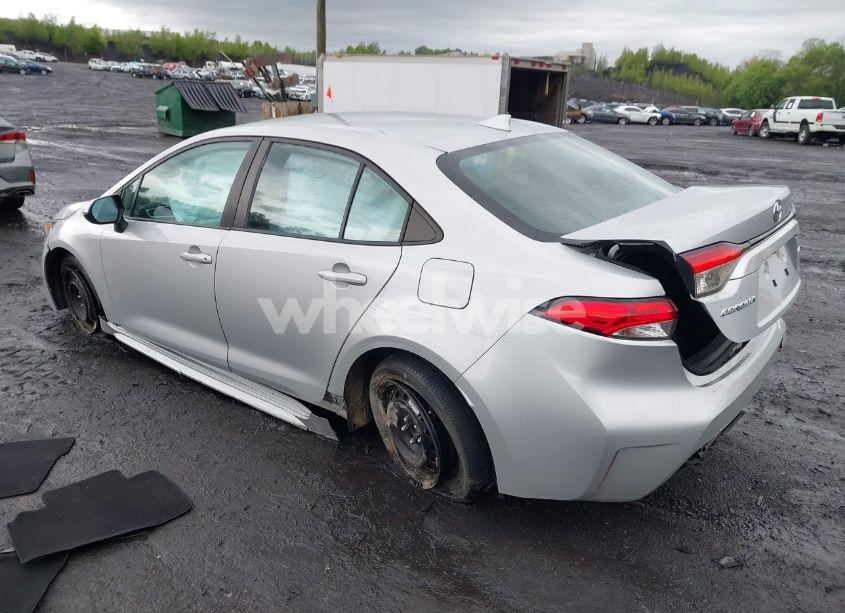 Photo 3 of 2020 Toyota Corolla LE (VIN 5YFEPRAE9LP083065)