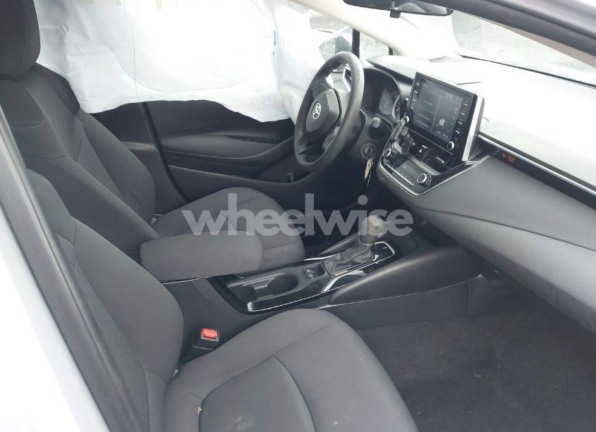 Photo 5 of 2020 Toyota Corolla LE (VIN 5YFEPRAE9LP083065)