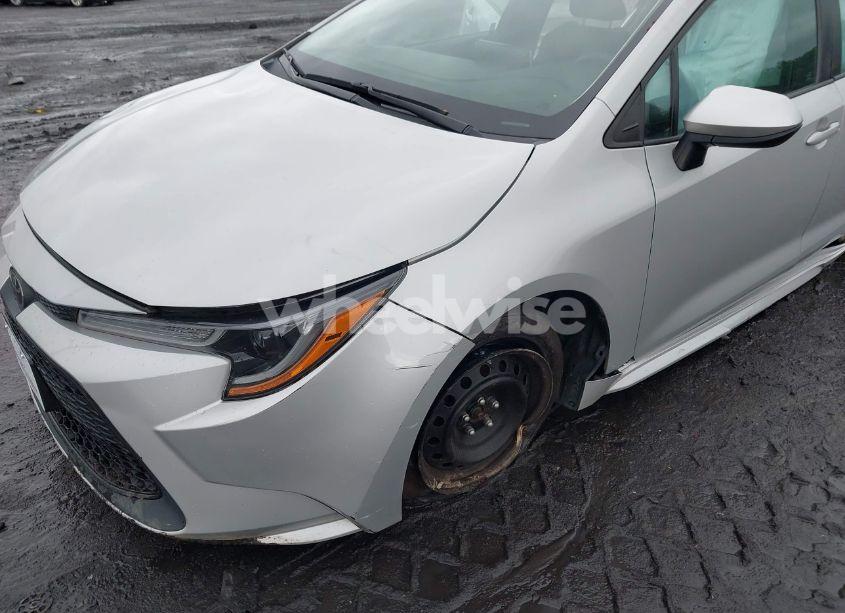 Photo 6 of 2020 Toyota Corolla LE (VIN 5YFEPRAE9LP083065)